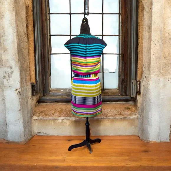 Guess Dress - Picture 3 of 10